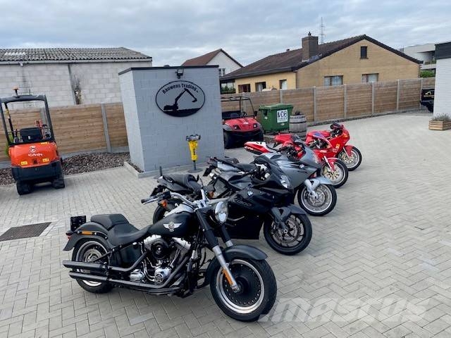 Ducati Monster 1200S Telakaivukoneet