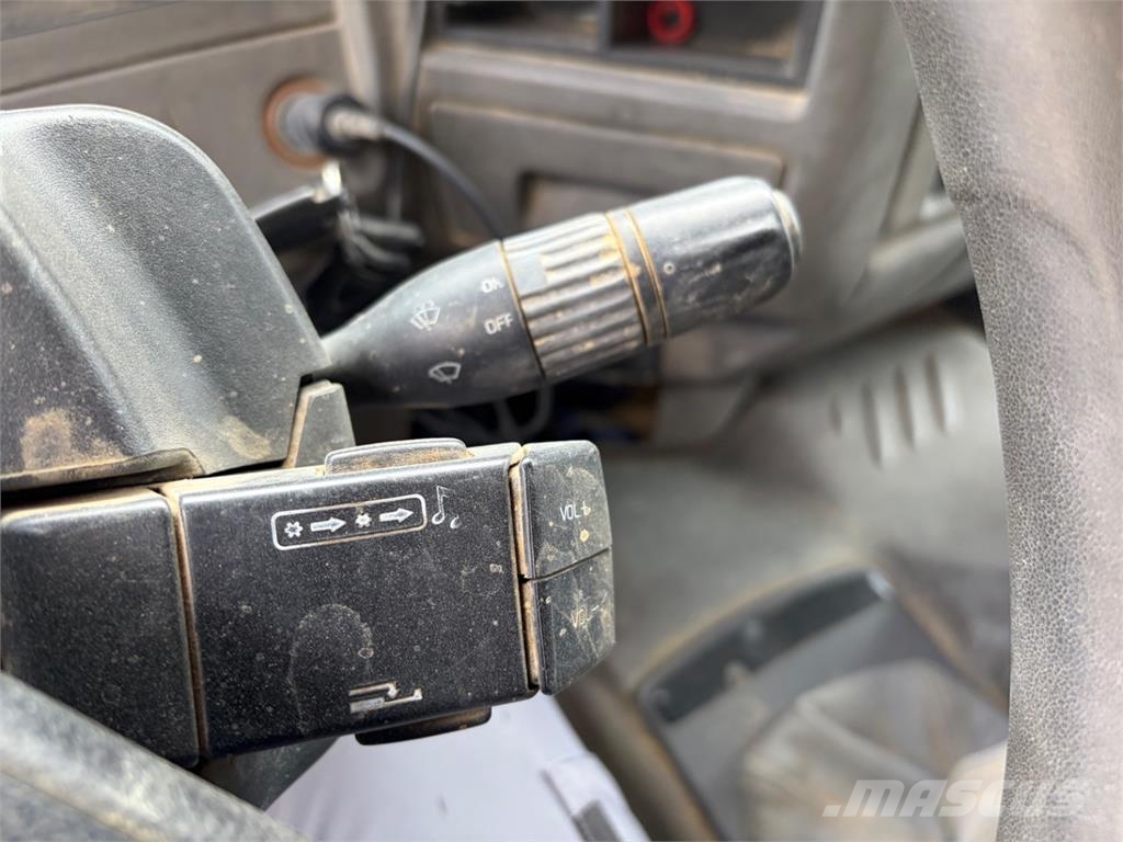 Renault KERAX 420.40 P 8X4 Самоскиди
