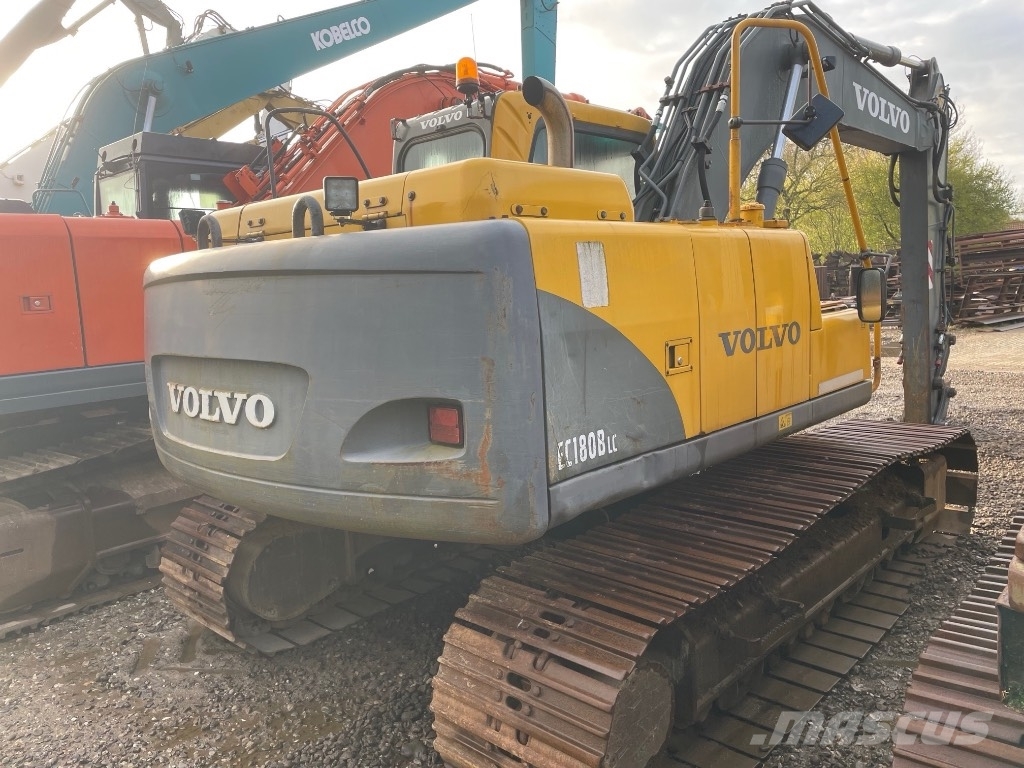 Volvo EC180B Kāpurķēžu ekskavatori