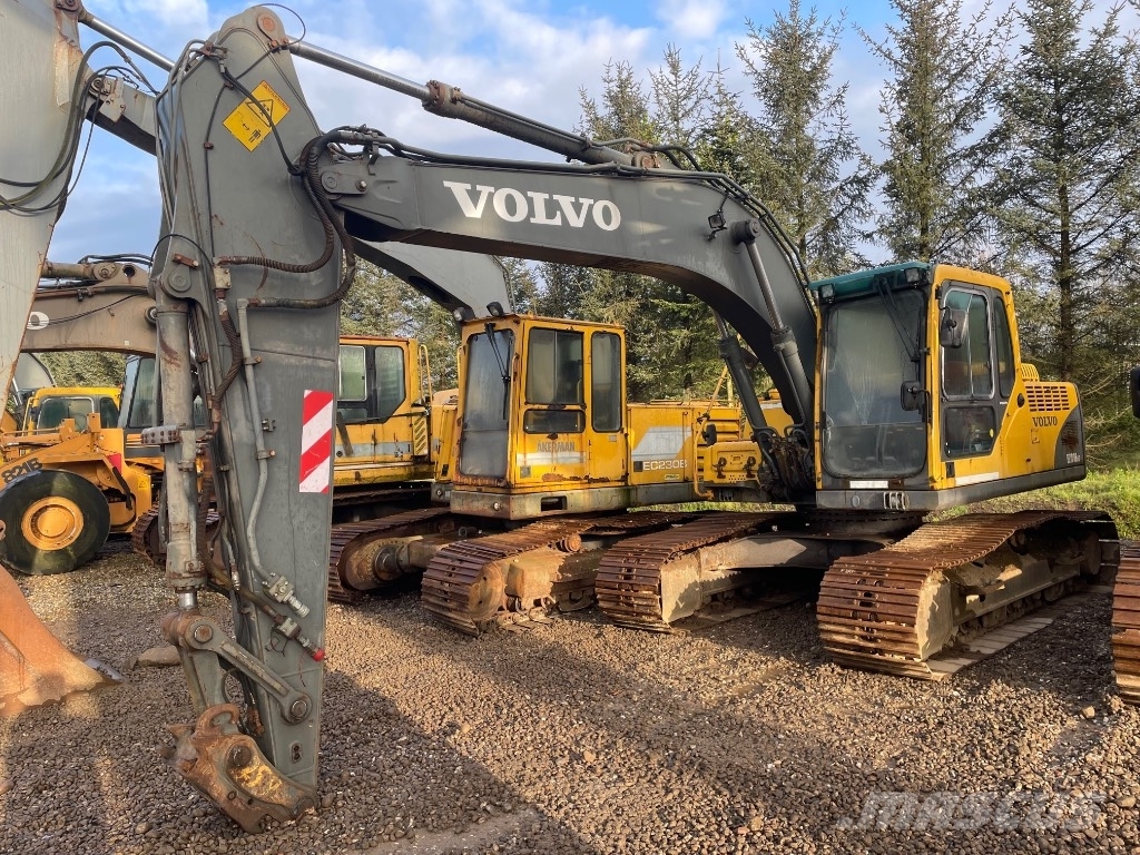 Volvo EC180B Kāpurķēžu ekskavatori