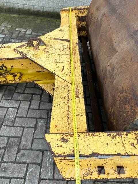 Vibromax 2000 Aanhangtrilwalsen