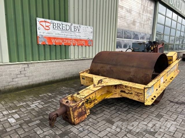 Vibromax 2000 Aanhangtrilwalsen
