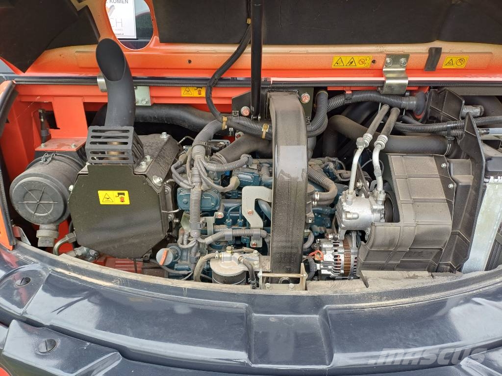 Kubota KX080-4a2 Midi excavators 7t - 12t
