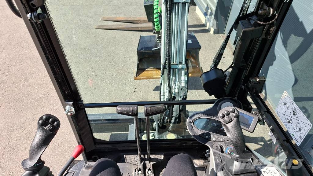 Bobcat E27z Pyörittäjällä حفارات صغيرة أقل من 7 طن (حفارات صغيرة)