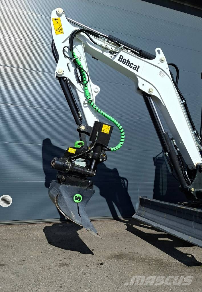 Bobcat E27z Pyörittäjällä حفارات صغيرة أقل من 7 طن (حفارات صغيرة)