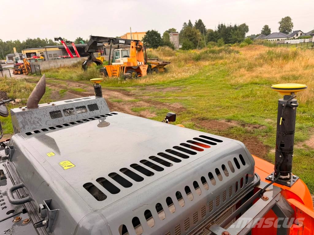 Doosan DX 225 LC 大型油圧ショベル12t以上(パワーショベル・ユンボ)