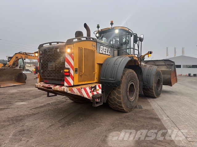Bell L 2606 E Kolesni nakladalci