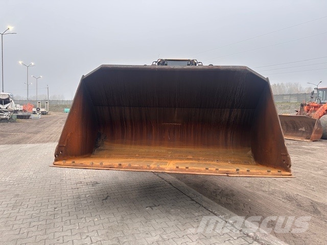 Bell L 2606 E Kolesni nakladalci