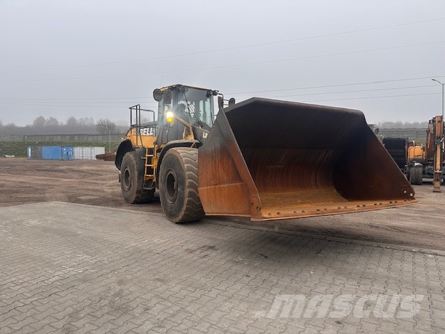 Bell L 2606 E Kolesni nakladalci