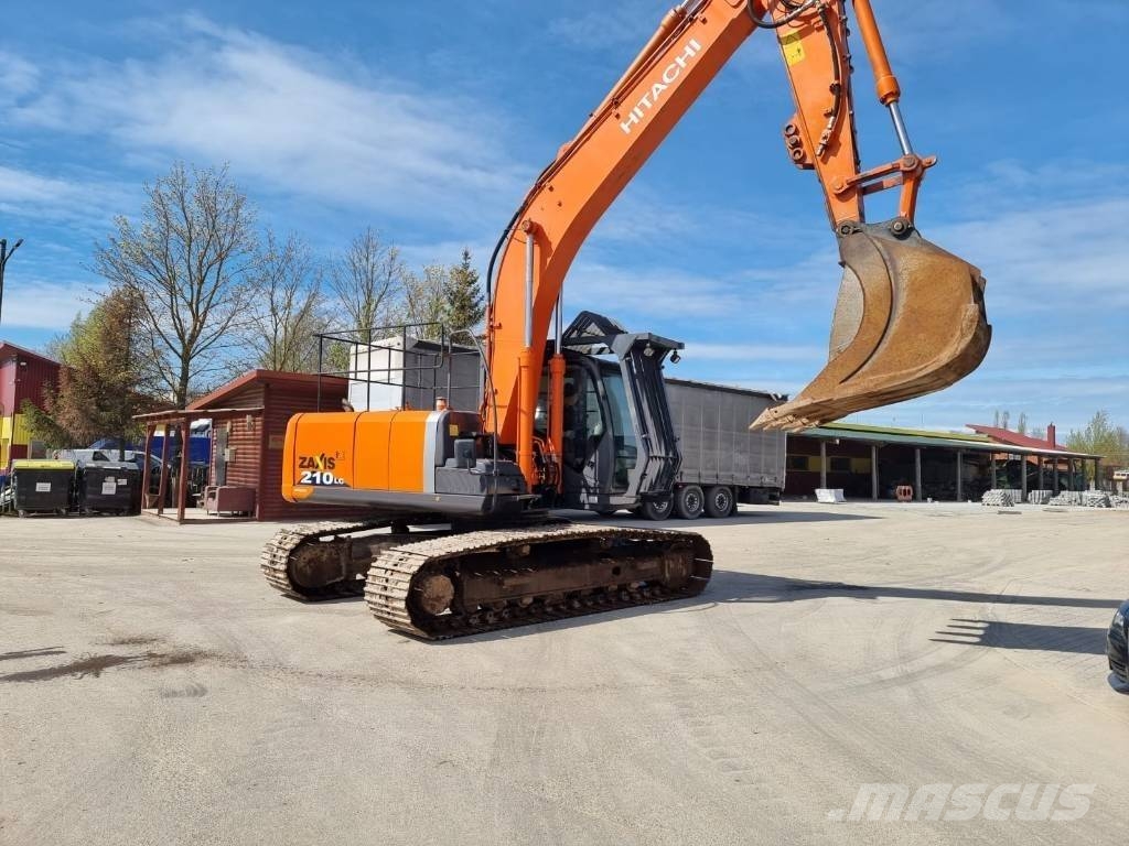 Hitachi ZX 210 LC-3 حفارات زحافة