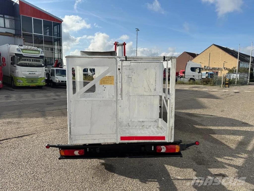 Nissan Cabstar 35.12 PALFINGER HOOGWERKER 20 METER المنصات الهوائية المثبتة على شاحنة