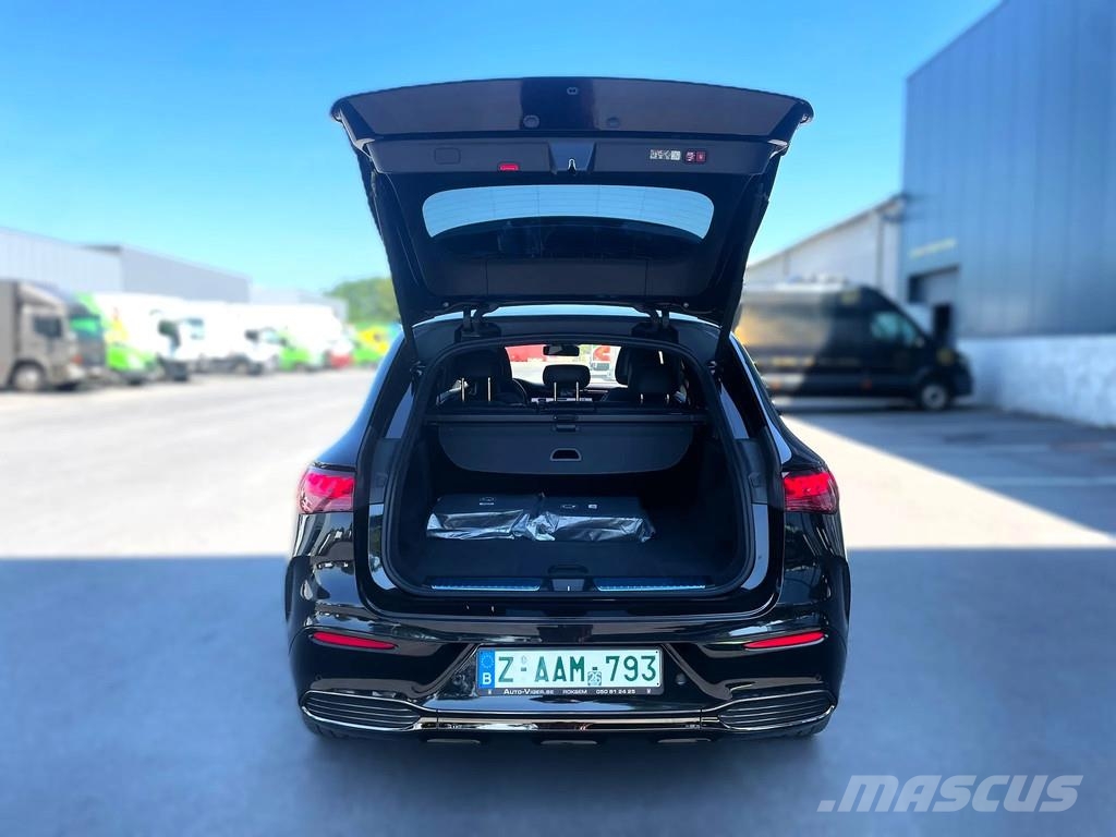 Mercedes-Benz E-Klasse EQE 43 AMG*4Matic*Distronic+*Head-up*Pano Carros