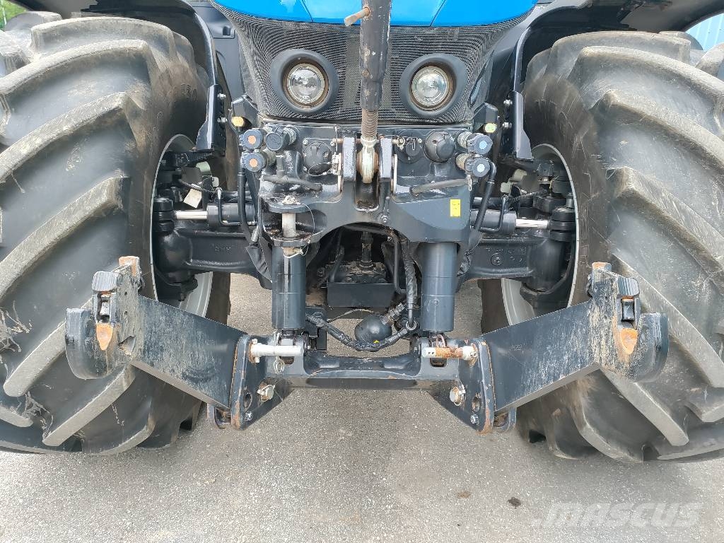 New Holland T 7.290 AC トラクター