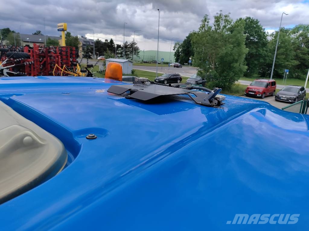 New Holland T 7.290 AC トラクター