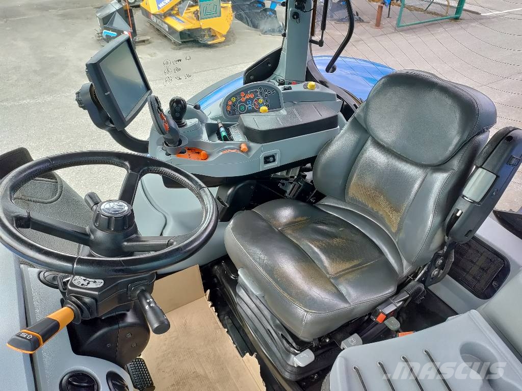 New Holland T 7.290 AC トラクター