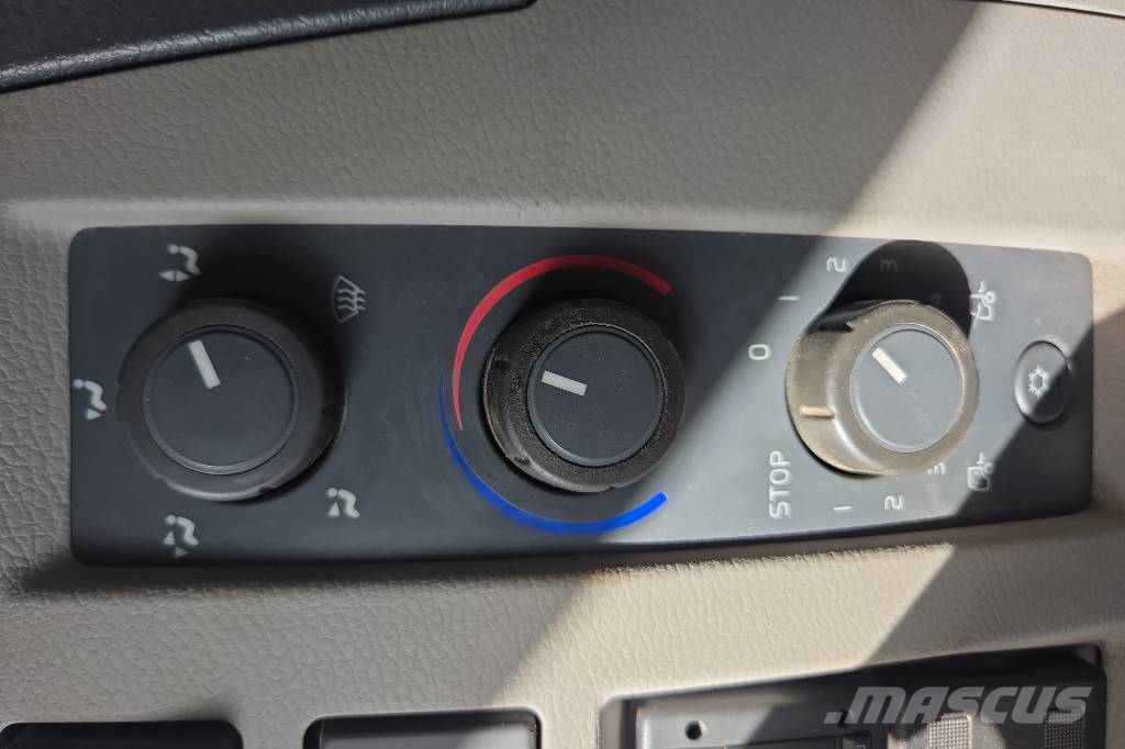 Volvo FL Servicelastbil FULLUTRUSTAD Skåpbilar