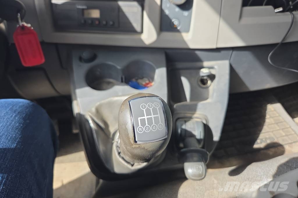 Volvo FL Servicelastbil FULLUTRUSTAD Skåpbilar