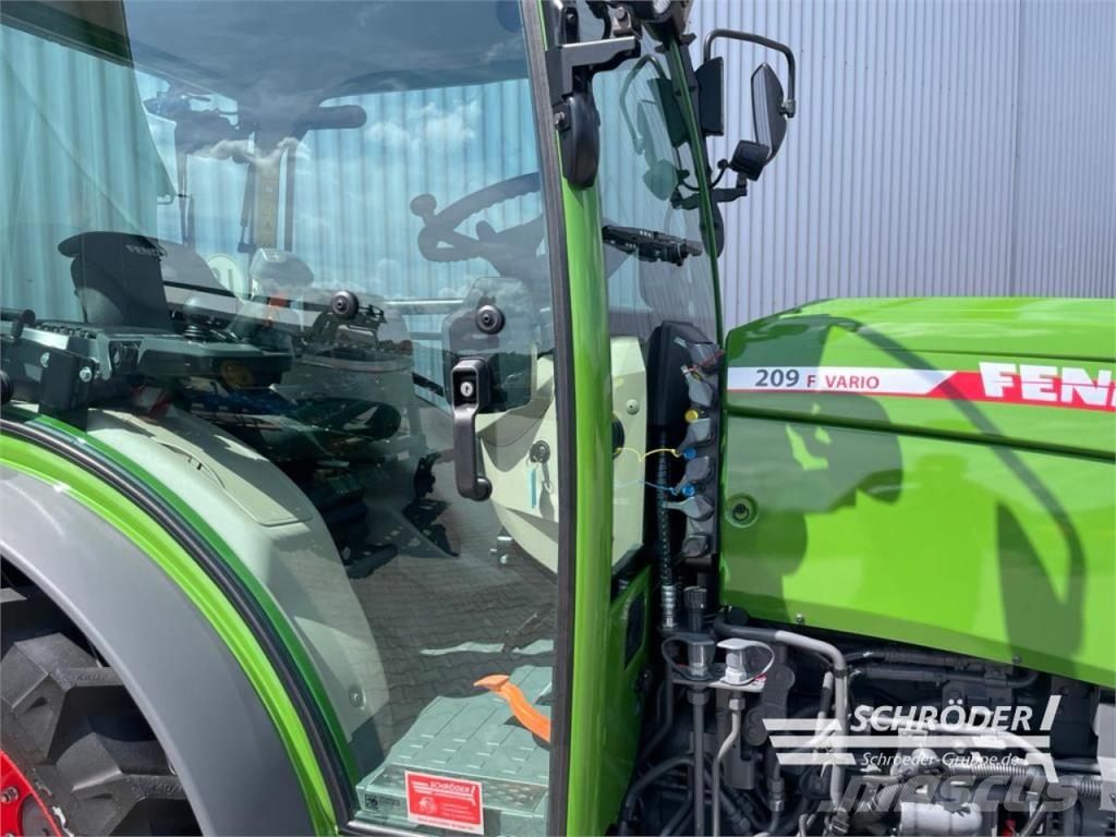 Fendt 209 F VARIO GEN3 POWER Traktory