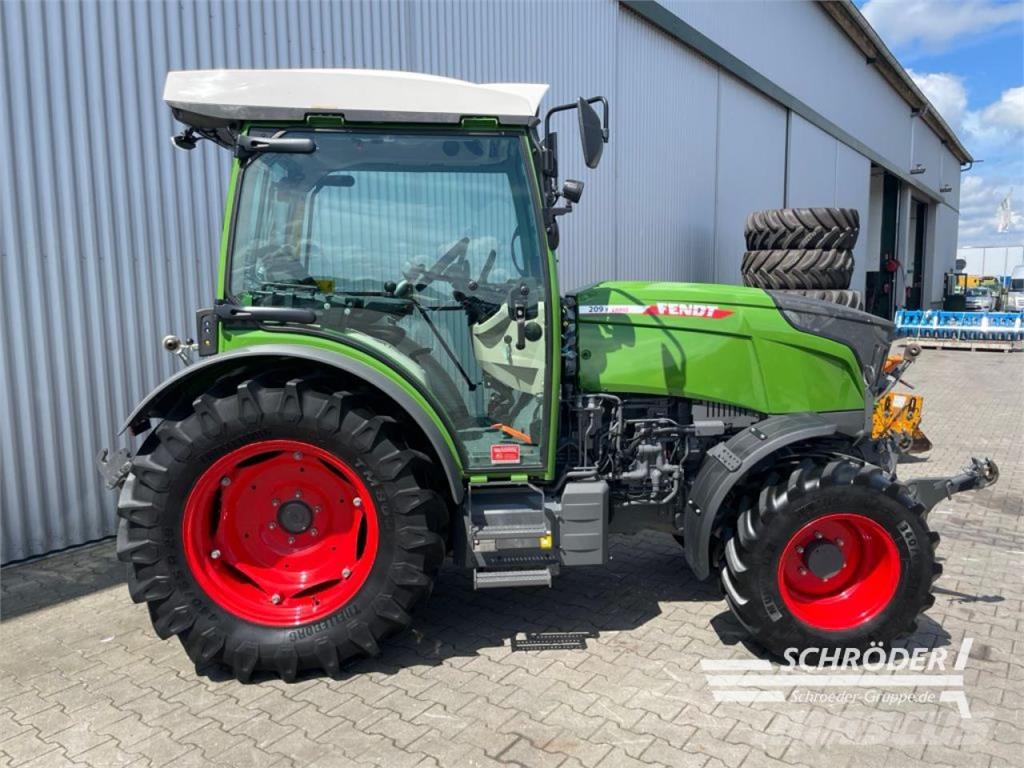 Fendt 209 F VARIO GEN3 POWER Traktory