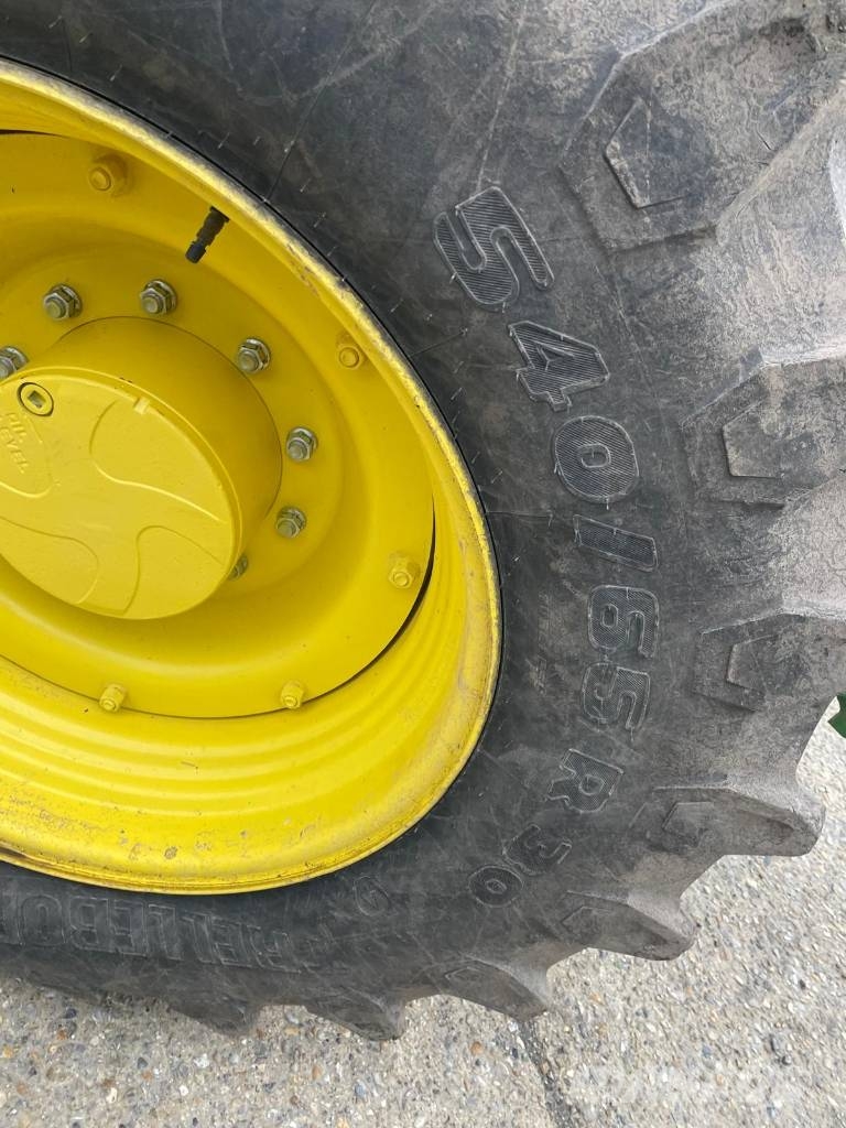 John Deere 6195 R Трактори