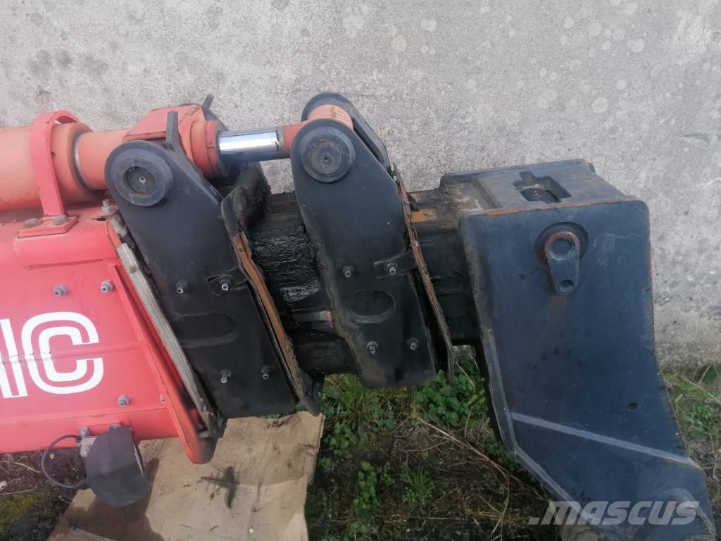 Manitou MT 1740 arm Výložníky a lyžice