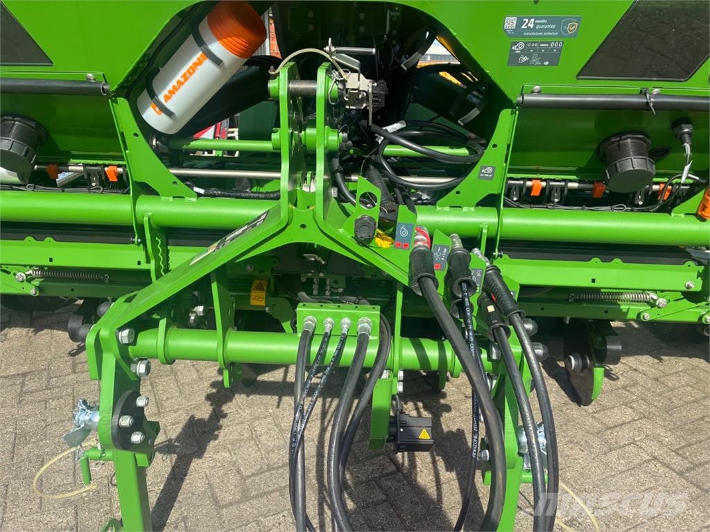 Amazone Precea 6000-2CC Super Precision sowing machines