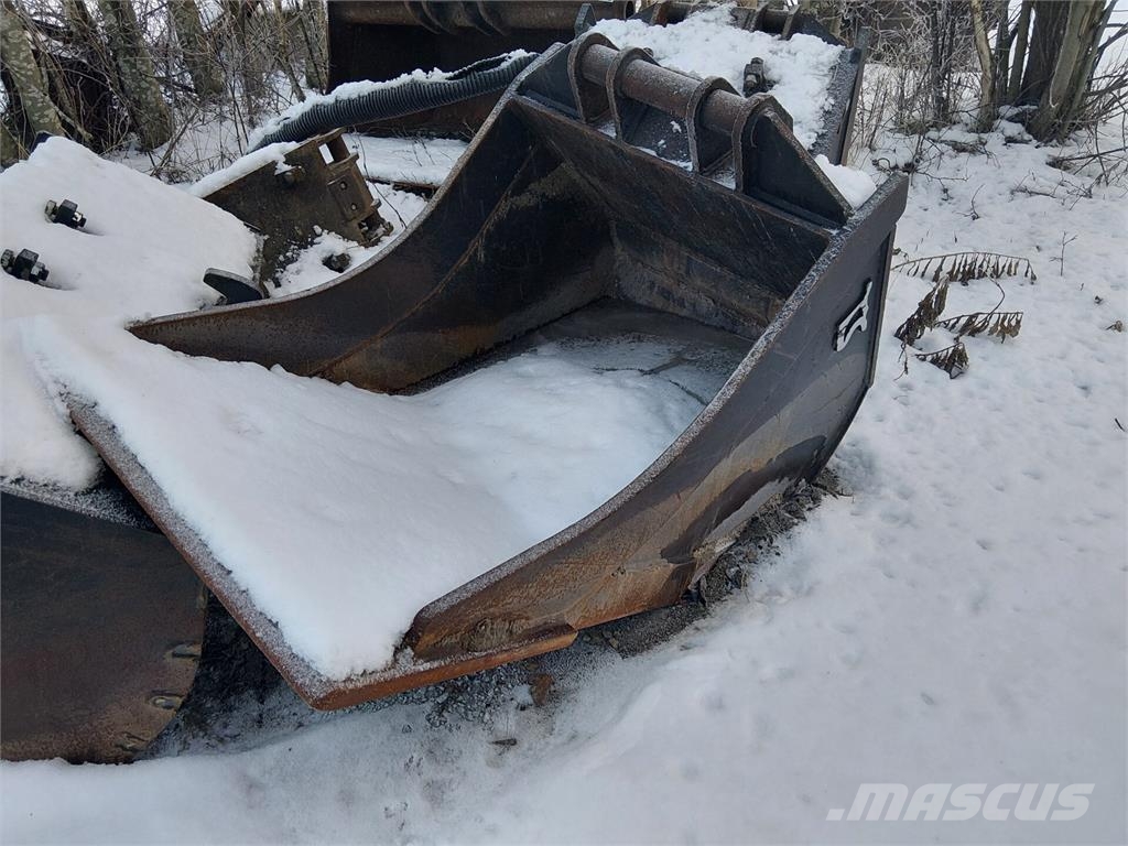 JCB 245XRL 4F Novatron 3D Vikšriniai ekskavatoriai