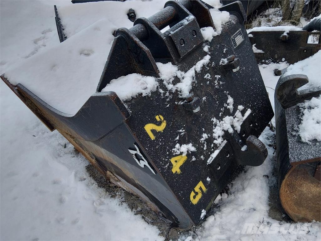 JCB 245XRL 4F Novatron 3D Vikšriniai ekskavatoriai