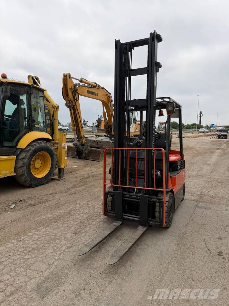 Toyota 7 FBMF 25 Electric forklifts