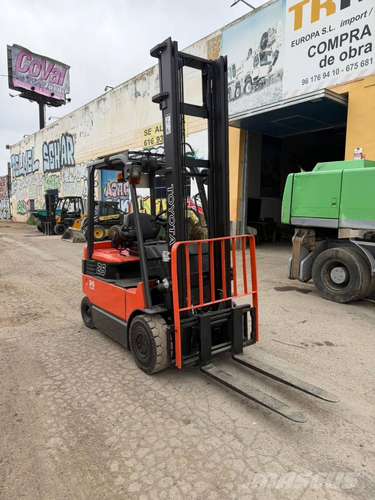 Toyota 7 FBMF 25 Electric forklifts