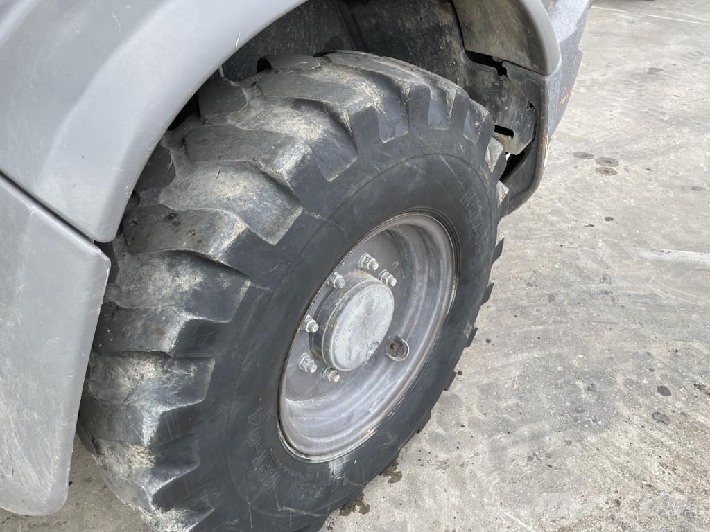 Mecalac AS 700 لوادر بعجل