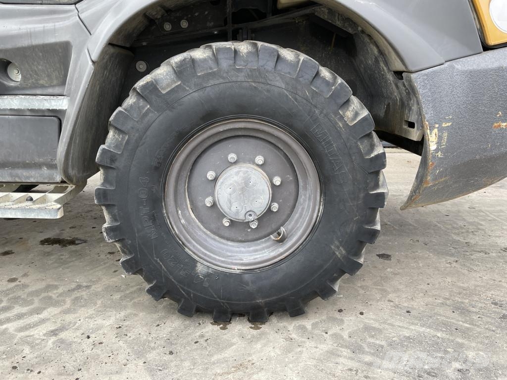 Mecalac AS 700 لوادر بعجل