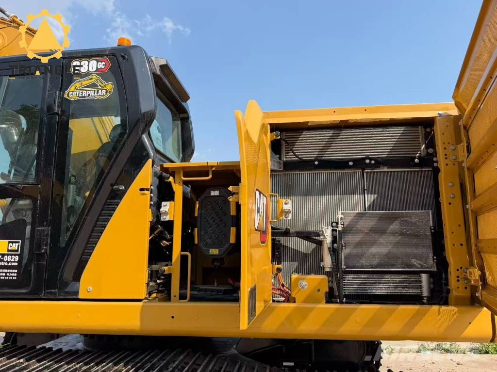 CAT 330 GC Lánctalpas kotrók