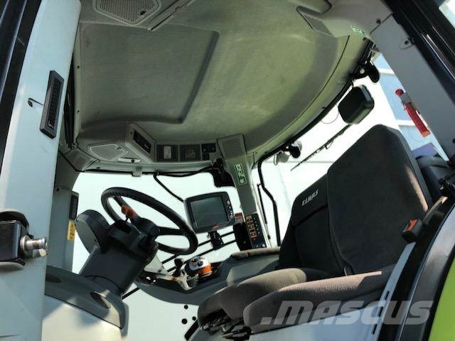 CLAAS AXION 810 Traktoren
