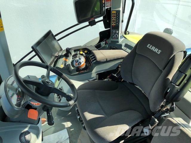 CLAAS AXION 810 Traktoren