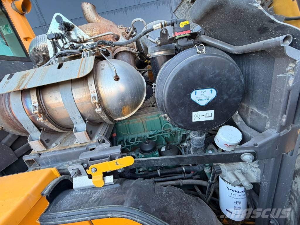 Volvo L 120 H Фронтальные погрузчики