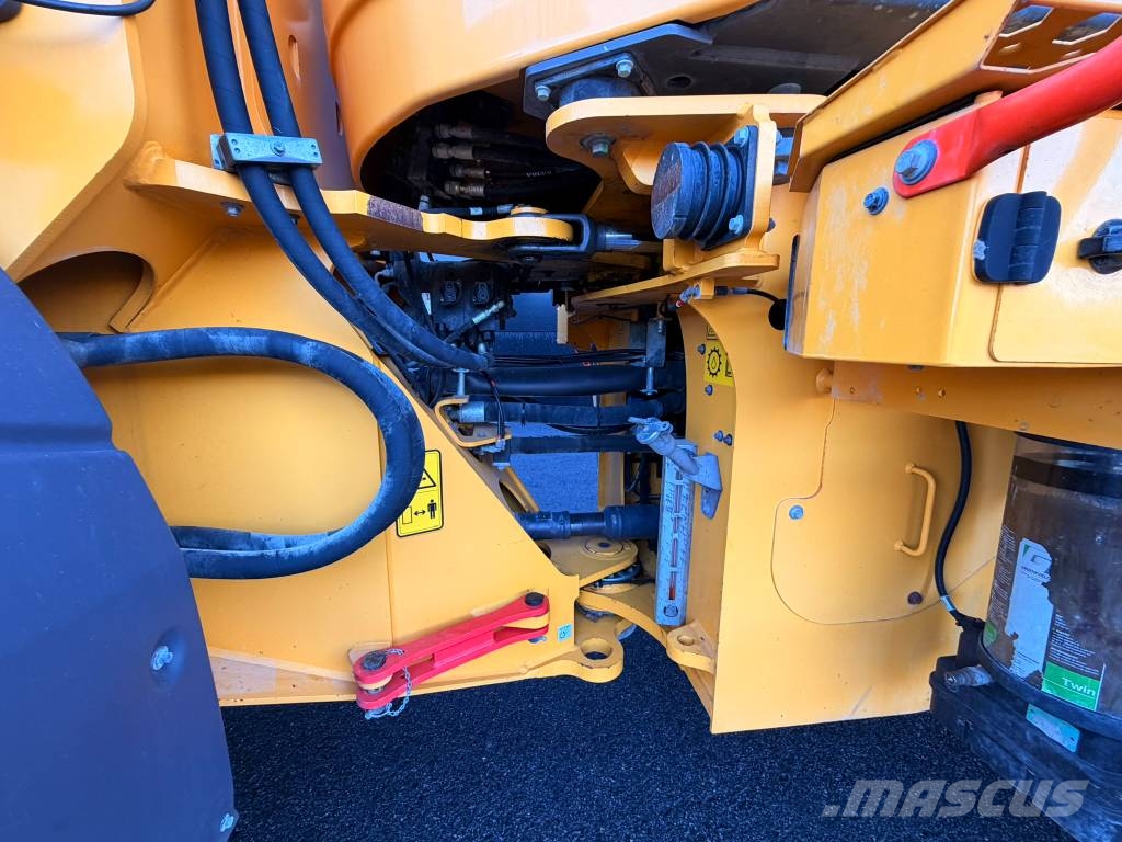 Volvo L 120 H Фронтальные погрузчики