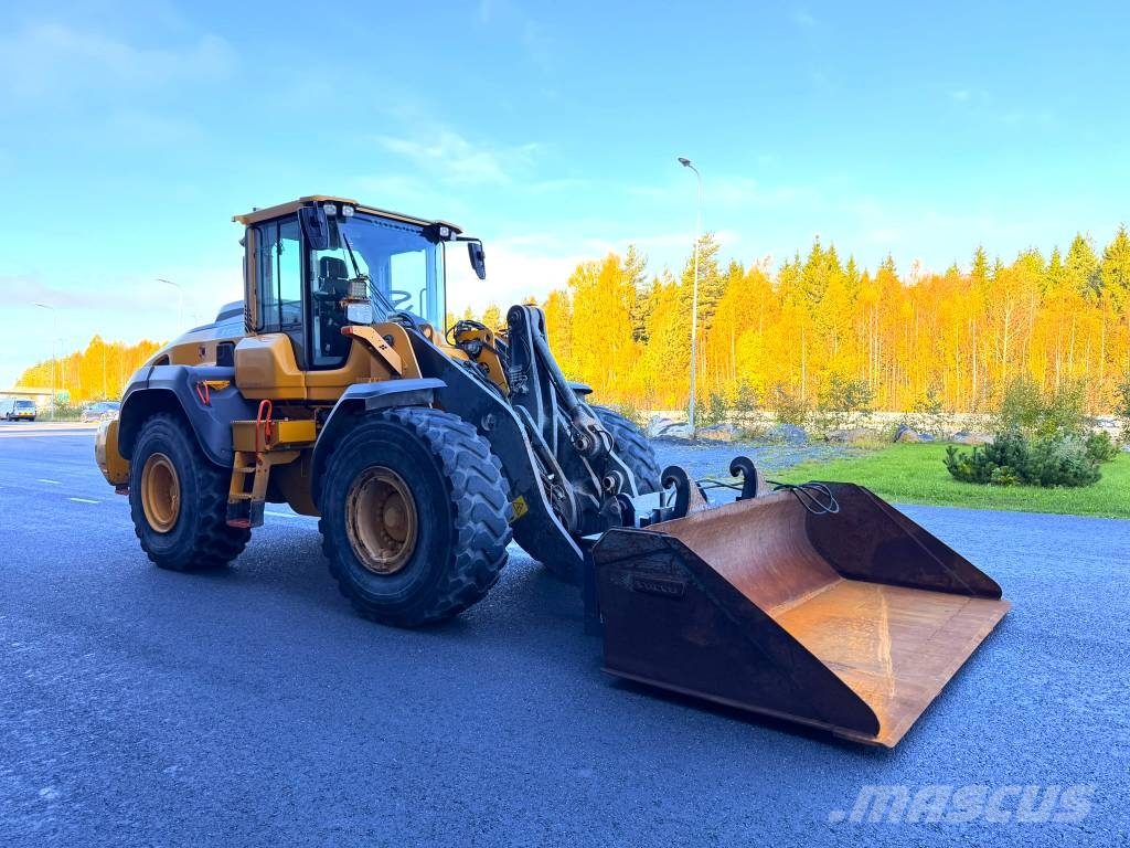 Volvo L 120 H Фронтальные погрузчики