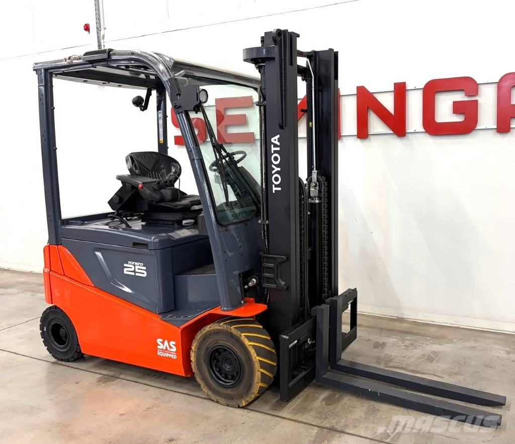 Toyota 11363 - 8FBMKT25 شاحنات ذات رافعات شوكية تعمل بالكهرباء
