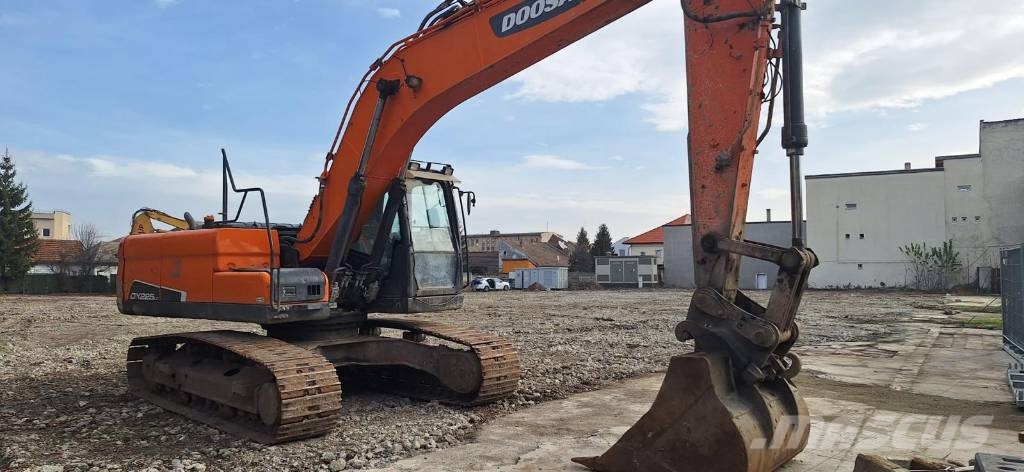 Doosan DX 225 LC Bageri guseničari