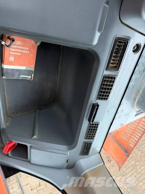 Doosan DX 140 LC-5 Escavadeiras de esteiras