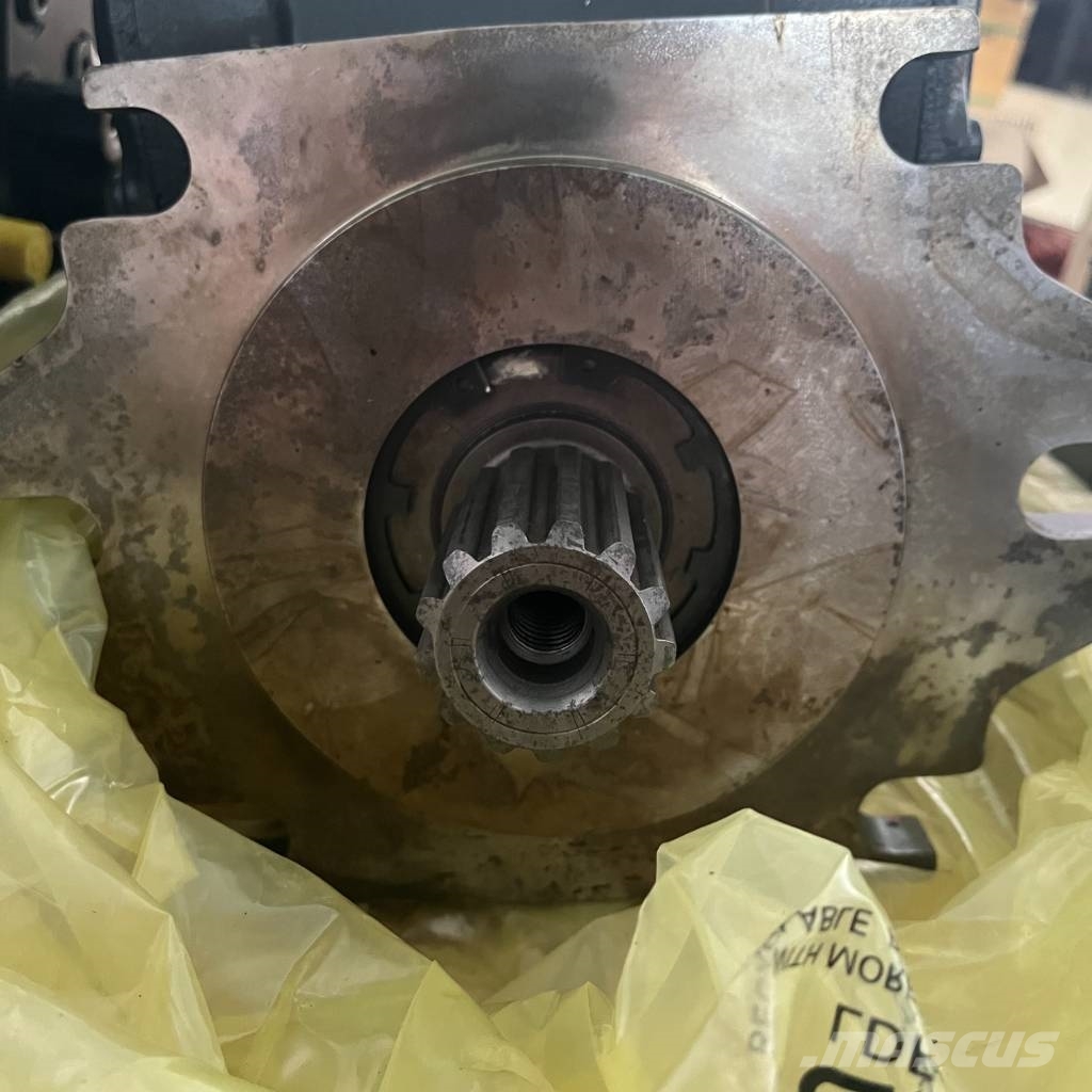Komatsu WA200-6 hydraulic pump 417-18-41101 Przekładnie i skrzynie biegów