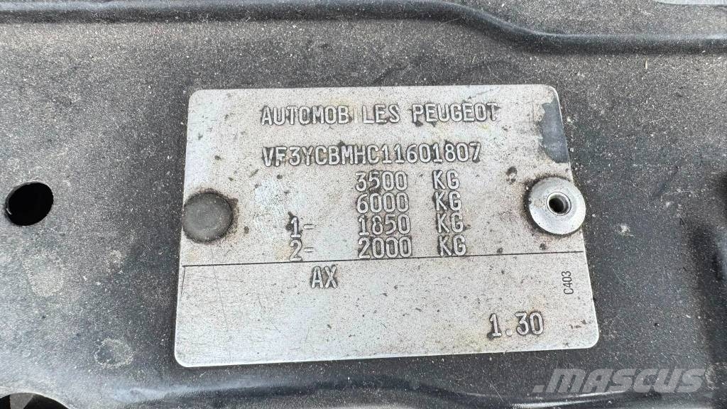 Peugeot Boxer 2.2 L3 stake body 3M - 7 seats Transporterek