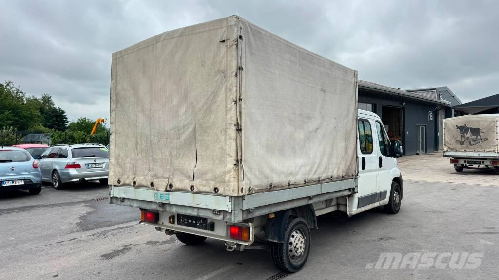 Peugeot Boxer 2.2 L3 stake body 3M - 7 seats Transporterek