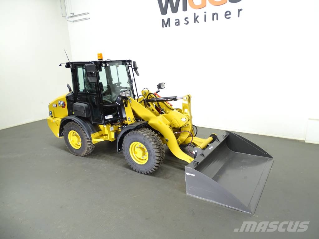 CAT 906 휠로우더