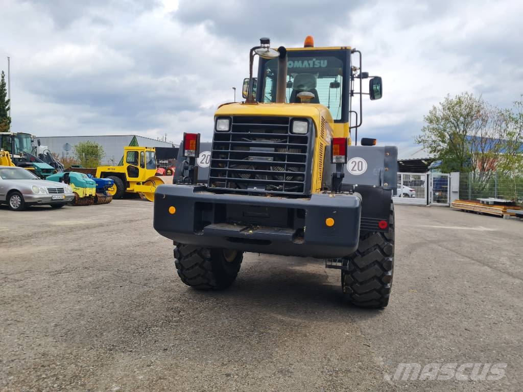 Komatsu Komatsu WA 250-5/SW Schaufel +Palettengabel/ 6158H لوادر بعجل