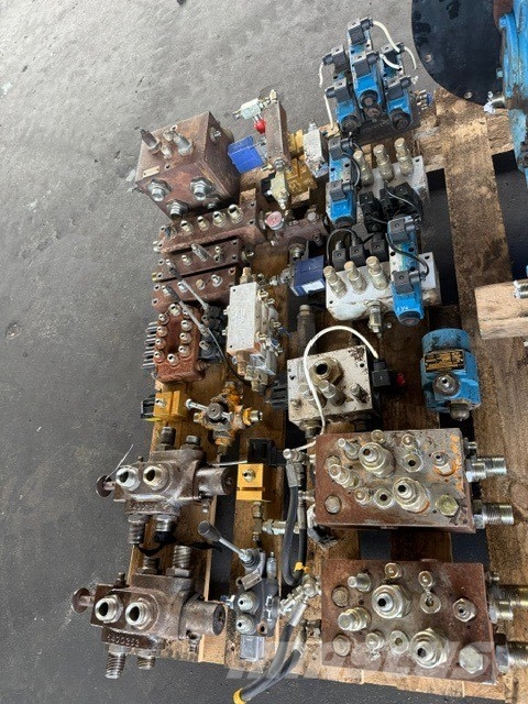 Parker RT 16 USED HYDRAULIC PARTS Mobilie drupinātāji