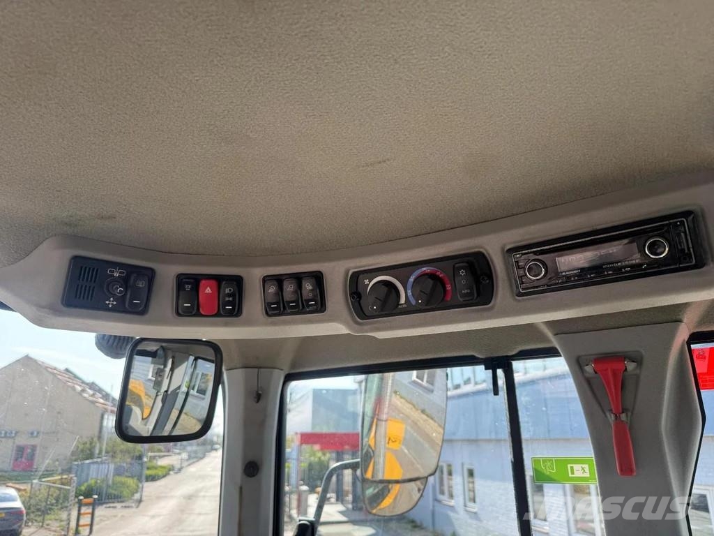 CAT 938M Chargeuse sur pneus