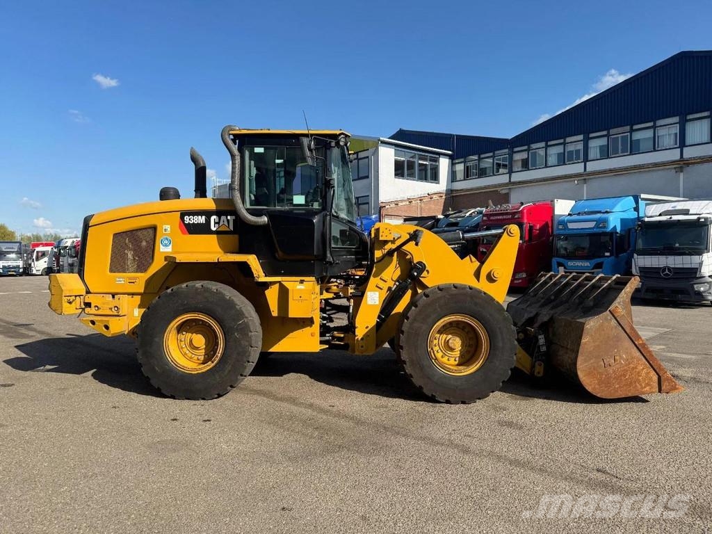 CAT 938M Chargeuse sur pneus