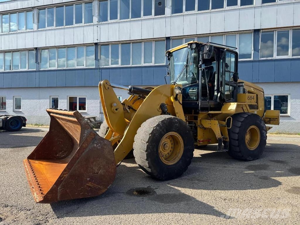 CAT 938M Chargeuse sur pneus